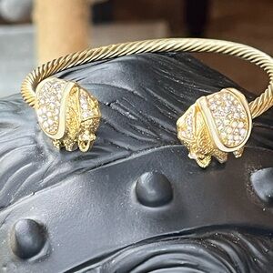 Elegant Gold Women's Cable Bracelet with Elephant Detail!!!
